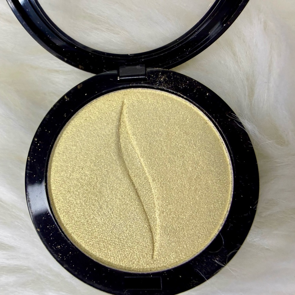 Sephora Radiant Gold Eyeshadow